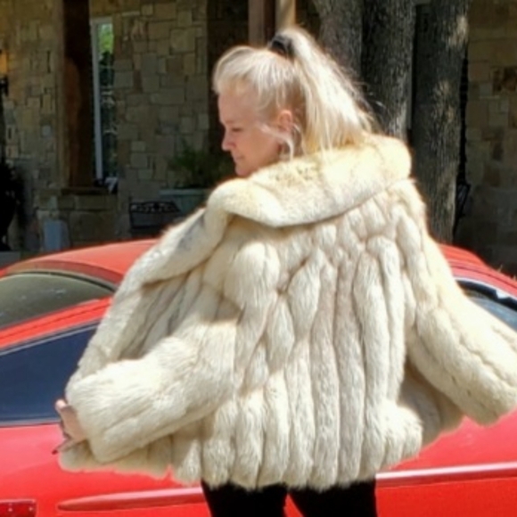 Fox Fur Coat: Ivory Fur with Brown Tips sz M - Picture 11 of 17